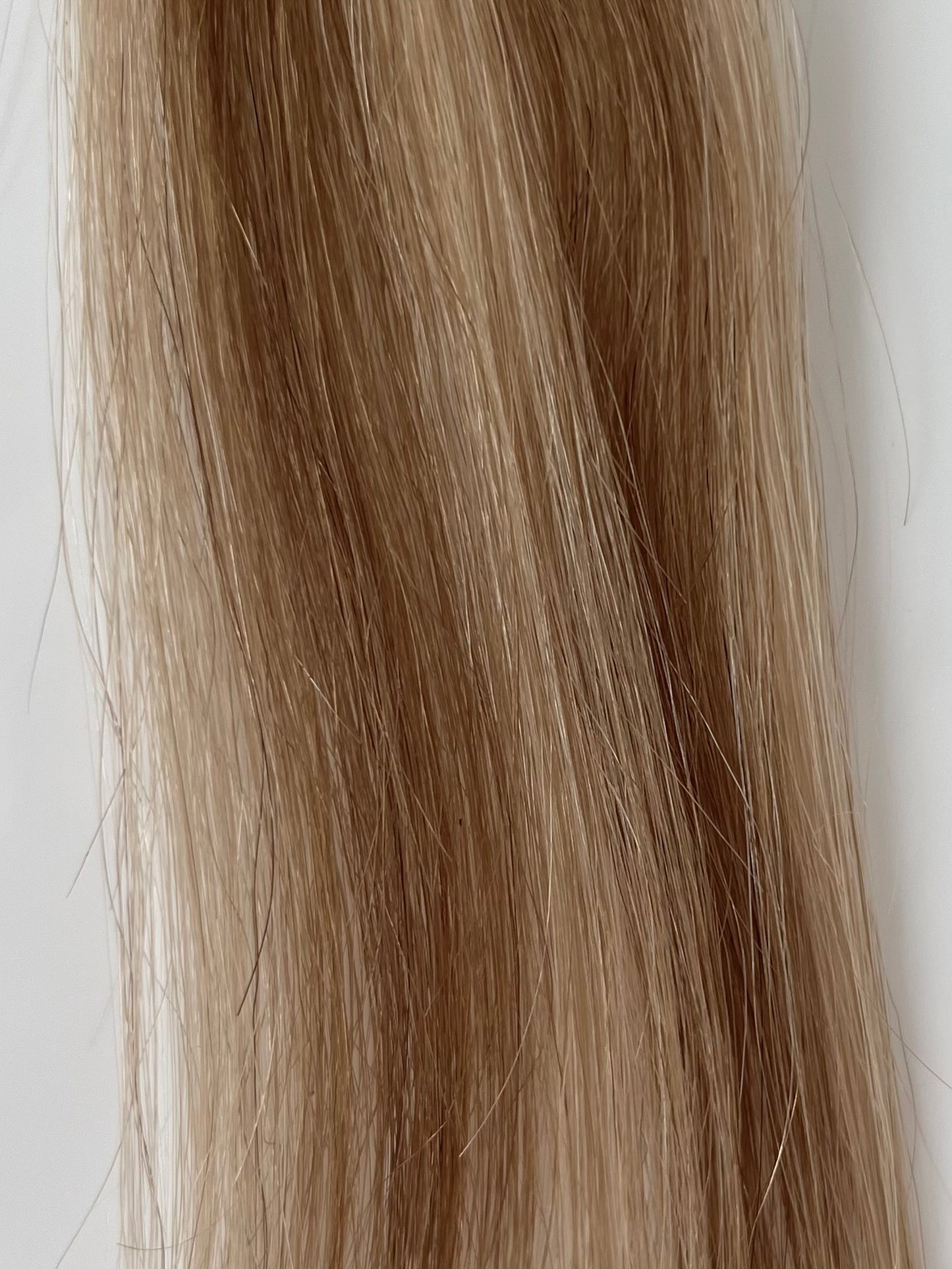RETAIL TAPE IN EXTENSIONS - HIGHLIGHTED - ROYAL BRONDE