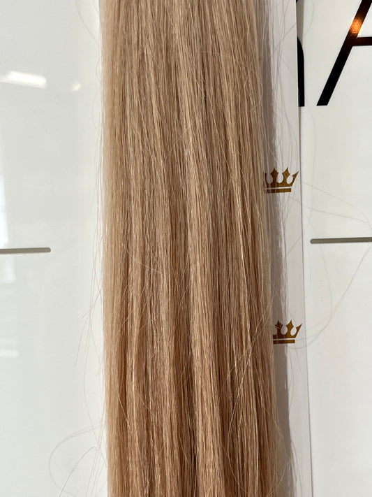 CLIP IN EXTENSIONS - NATURAL - DARK BLONDE