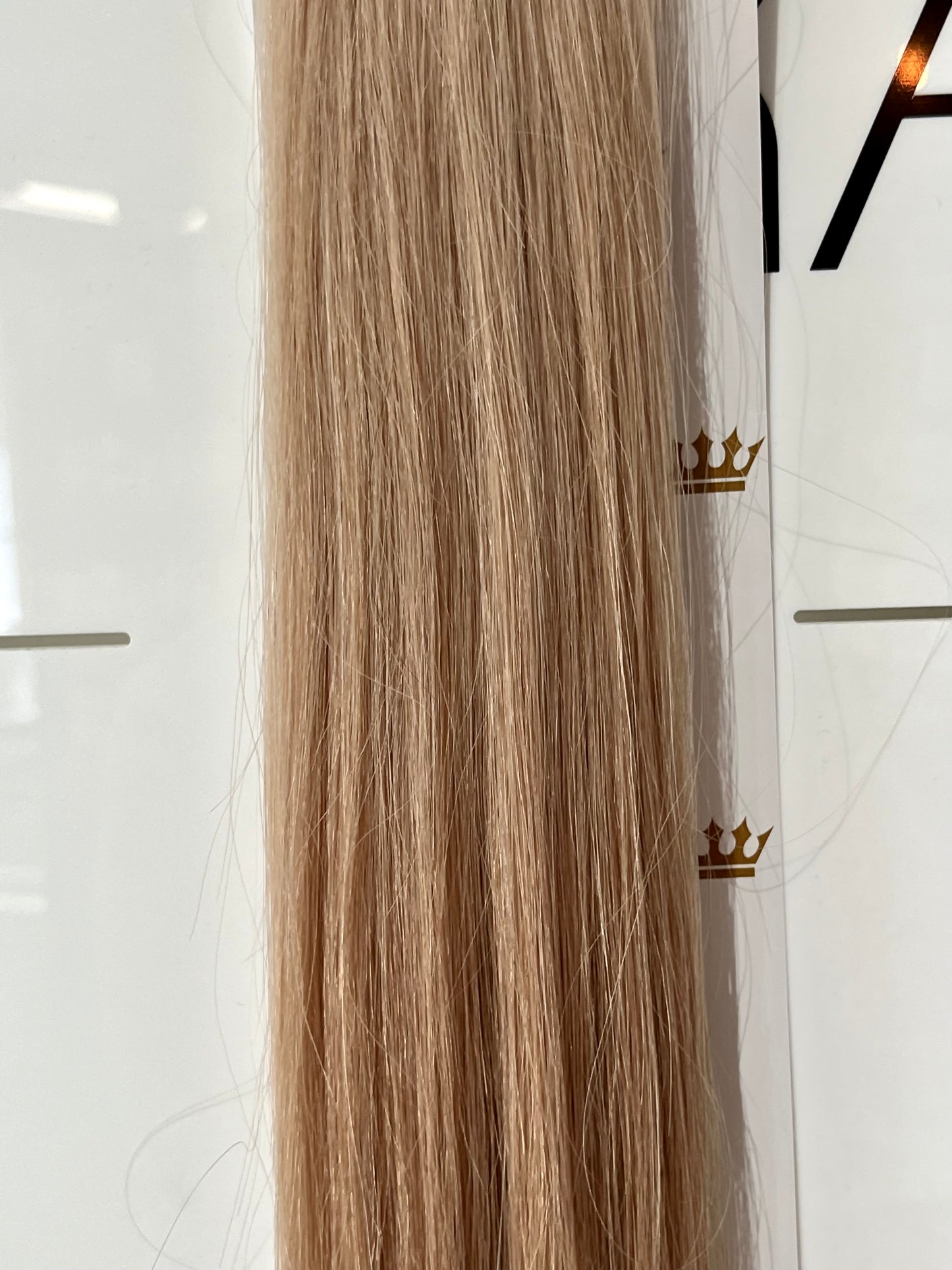 TAPE IN EXTENSIONS - NATURAL - DARK BLONDE