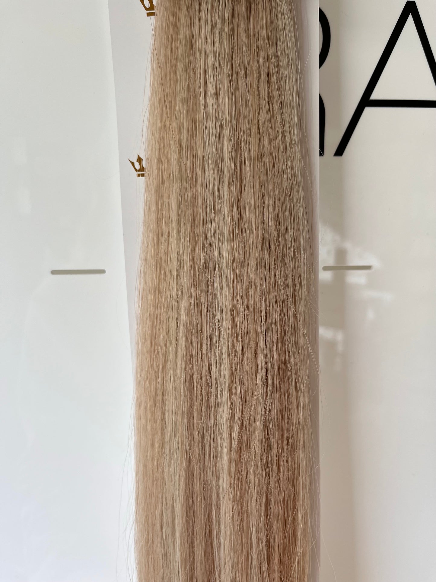 RETAIL TAPE IN EXTENSIONS - HIGHLIGHTED - CHAMPAGNE DREAM