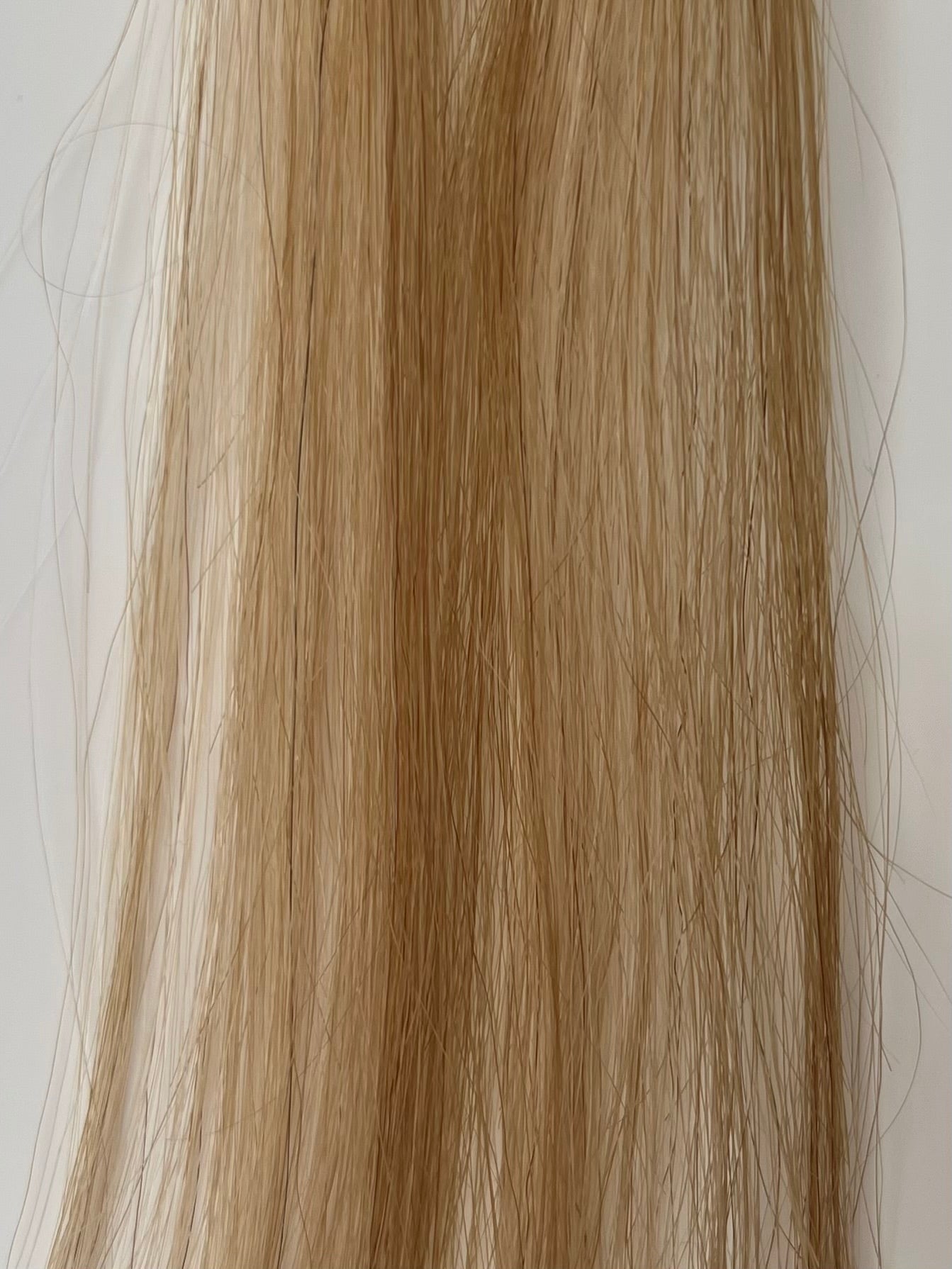 KERATIN TIP EXTENSIONS - HIGHLIGHTED - PARISIAN BLONDE