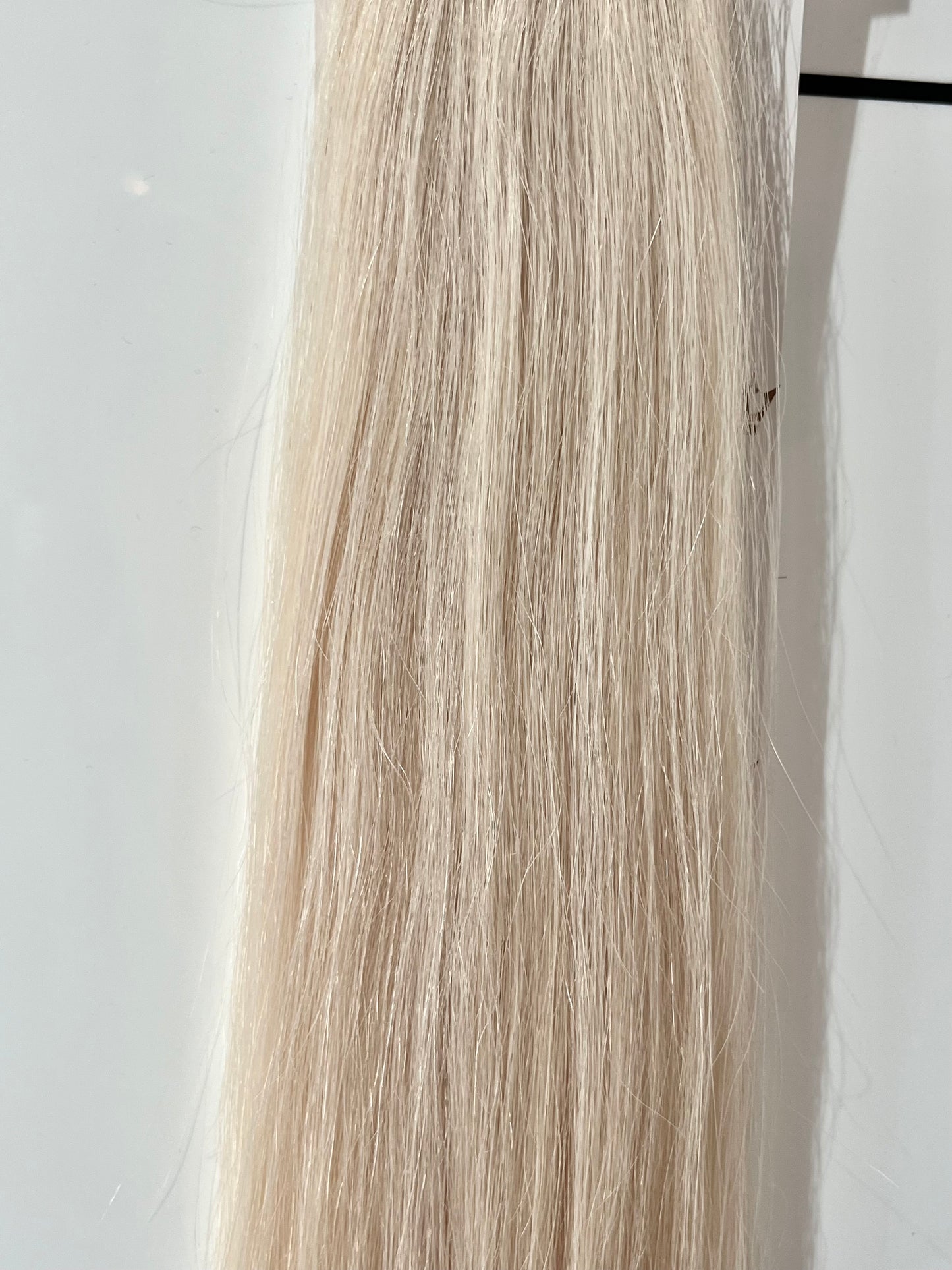 RETAIL TAPE IN EXTENSIONS - NATURAL - PEARLY BLONDE